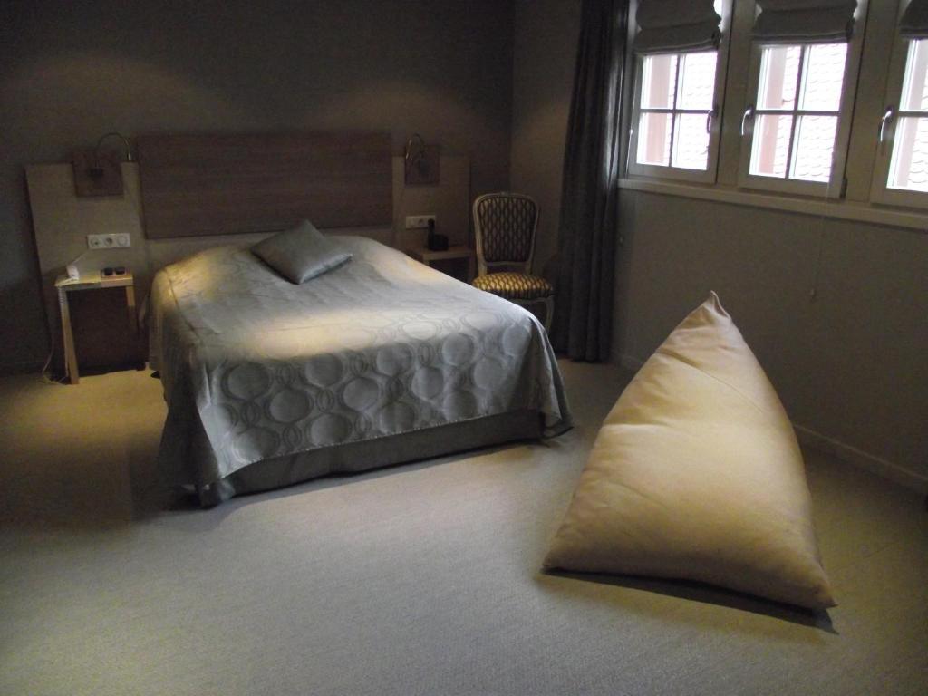 Hostellerie Au Cygne Wissembourg Pokój zdjęcie